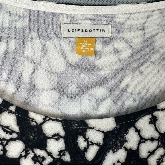 Leifsdottir Anthropologie Black & White Abstract Print Peplum Top Medium - Picture 7 of 8